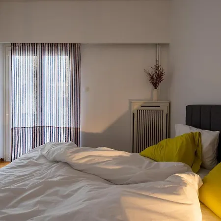 Spacious Downtown Apartment Athen