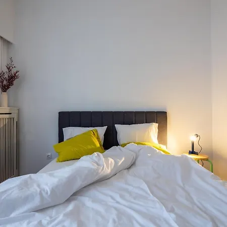 Апартаменты Spacious Downtown Афины